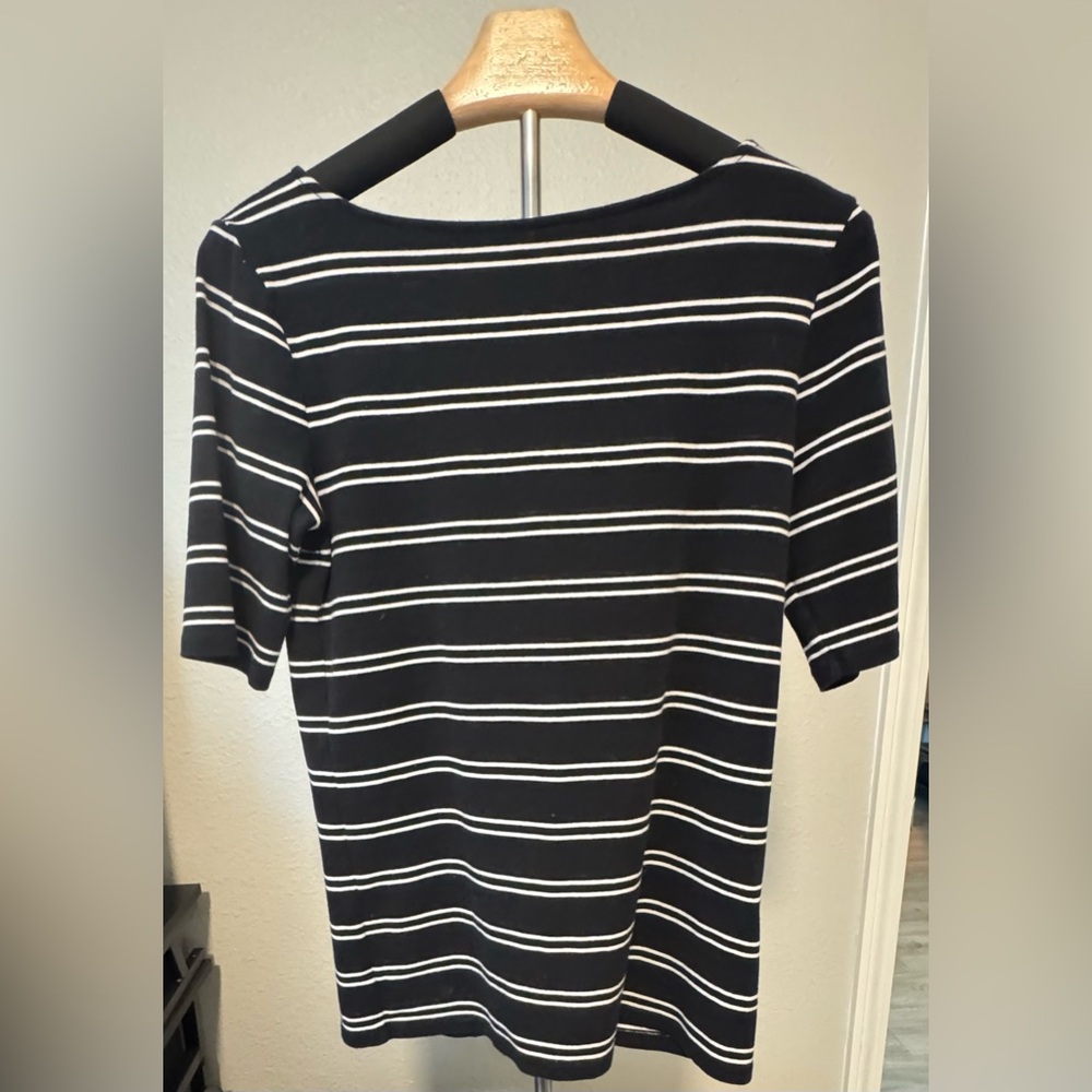 💰⬇️ RALPH LAUREN
Black/White Striped Boat Neck half sleeve Shirt | Pre-Loved - Picture 5 of 6